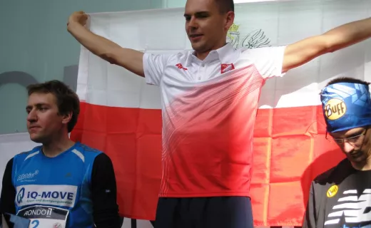 Wbiegli na Szczyt Rondo I. Niektórzy boso. Piotr i Dominika wreszcie dopięli celu [ZDJĘCIA] - 9